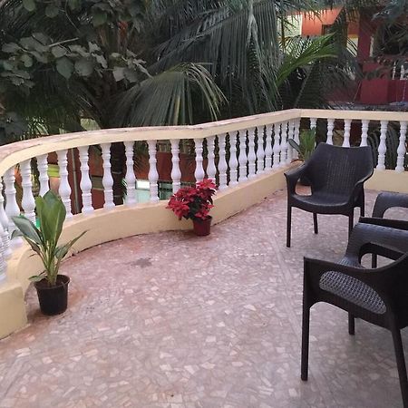 Hotel Teremok Арамбол Екстериор снимка
