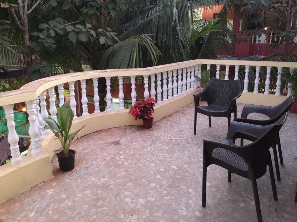 Hotel Teremok Арамбол Екстериор снимка